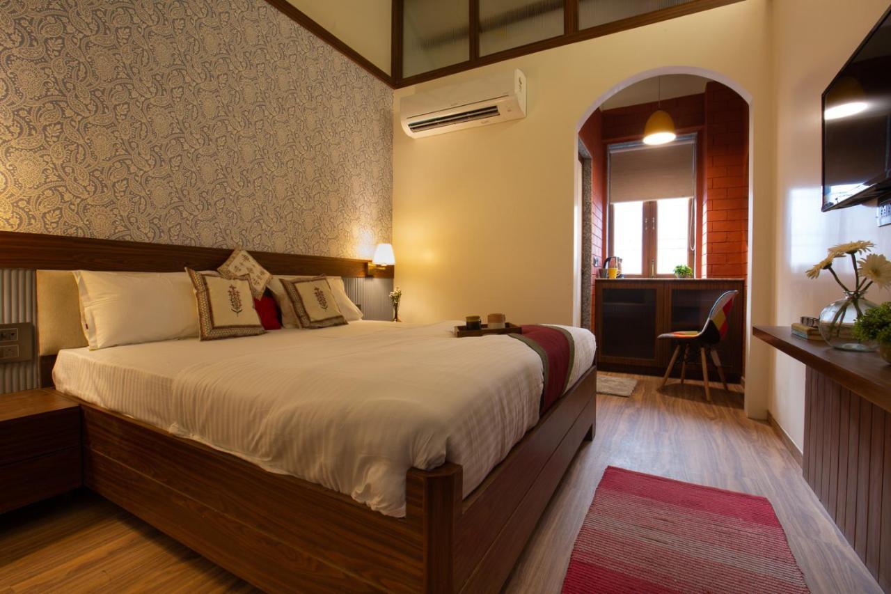 Traveller'S Inn Hotel - Fort Mumbai Exterior photo